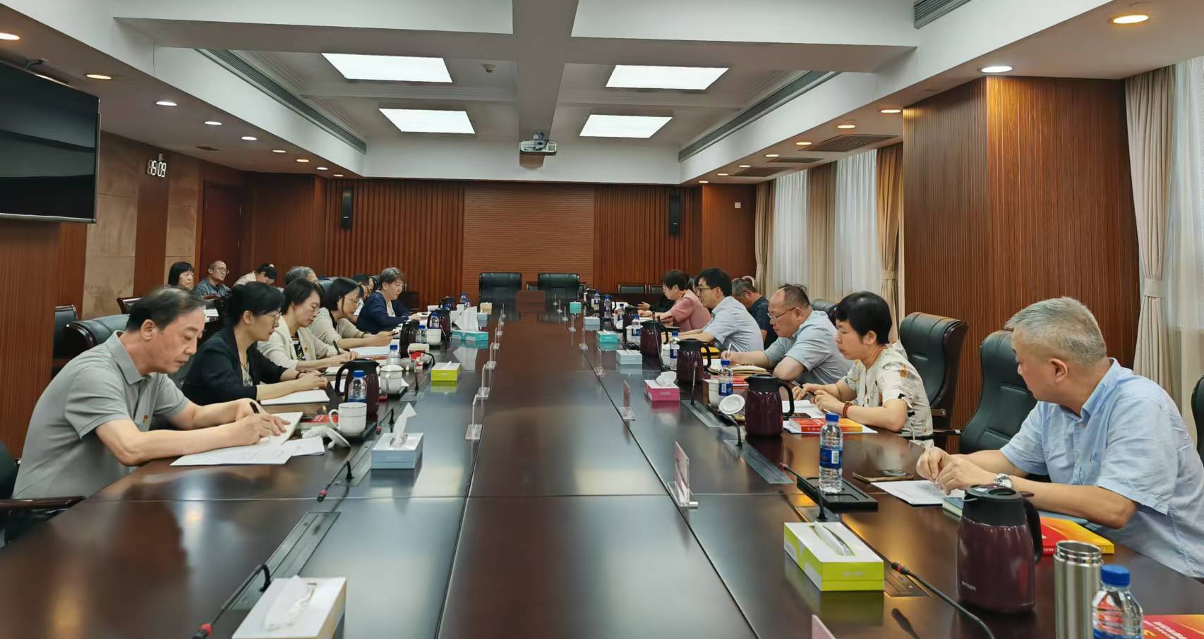 市統計局、國家統計局上海調查總隊黨組中心組聯組開展黨的二十屆三中全會精神專題學習